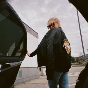 Meet your Posher, Anika